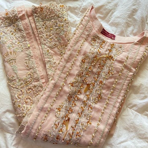 Peach Pakistani Indian salwar kameez suit eid collection party wear ethic suit - Picture 1 of 13